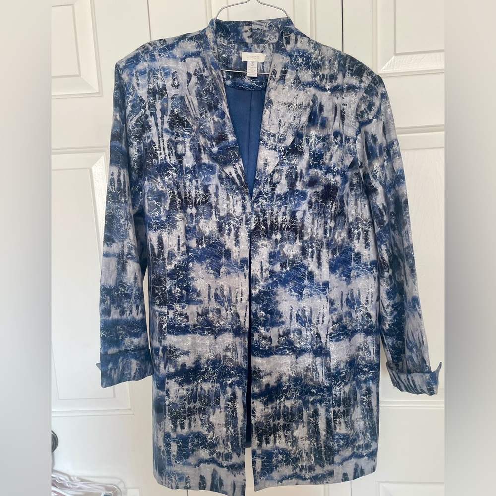 Chico’s size 3 blue/gray/silver abstract jacket